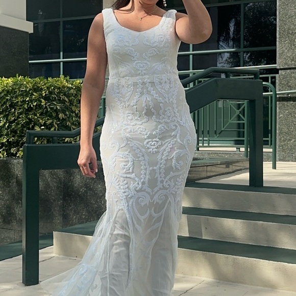 LOVE&LEMONADE Mermaid Hem Mesh Sequin Formal Gown Wedding Dress Size S - Picture 4 of 5